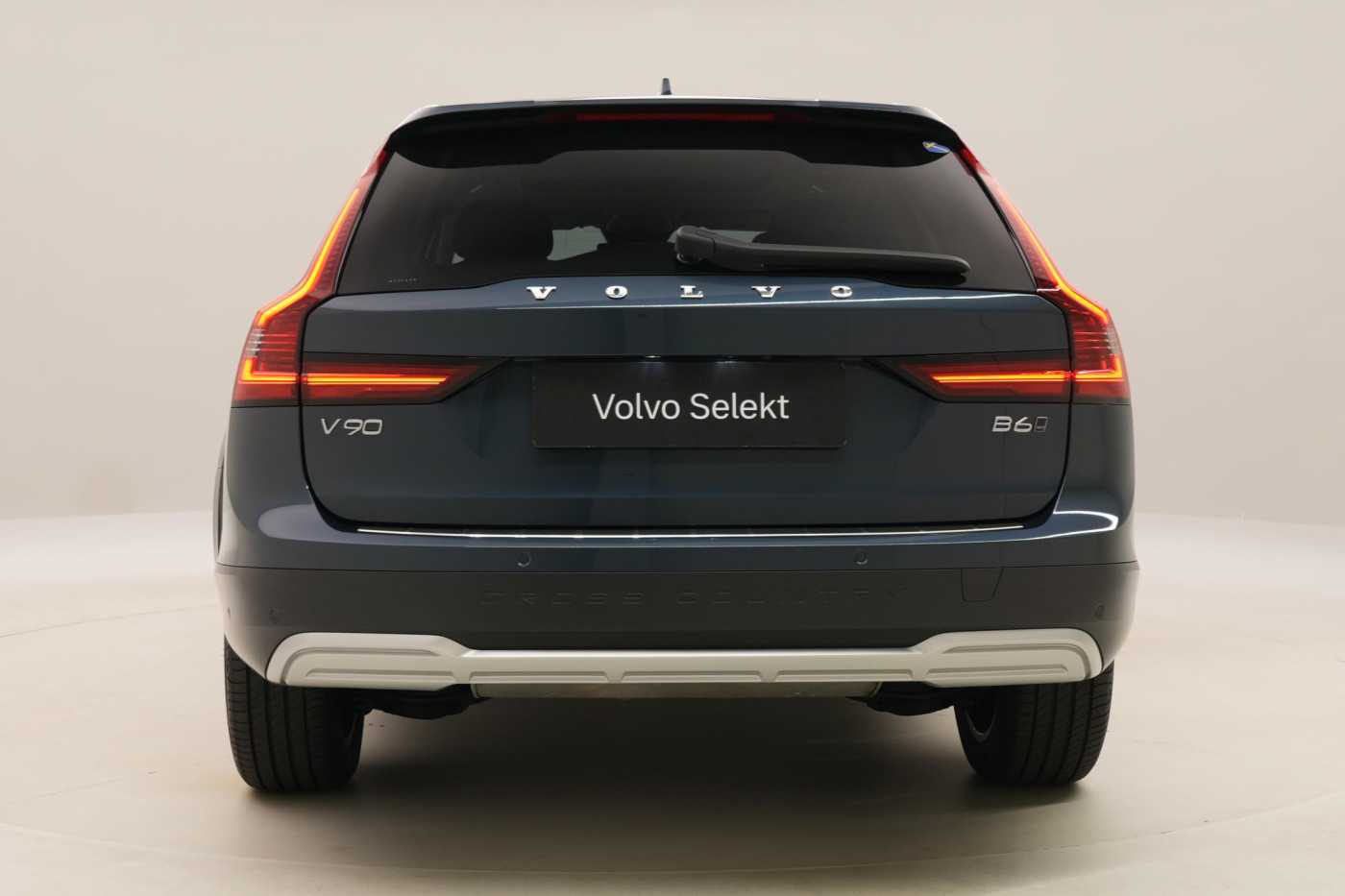 Volvo V90 Cross Country