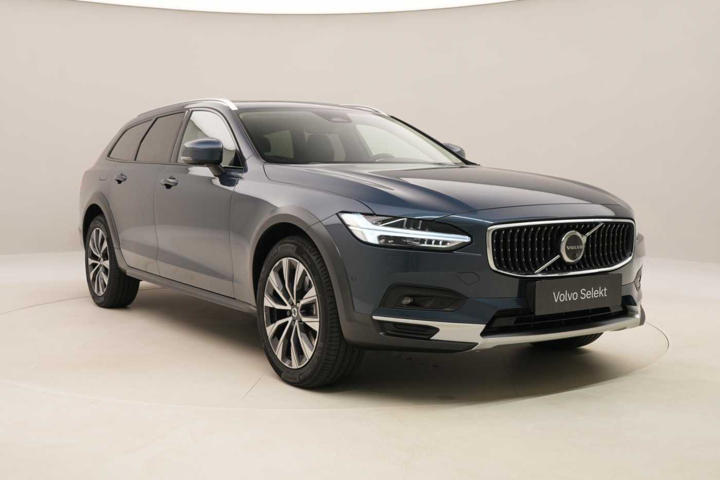 Volvo V90 Cross Country