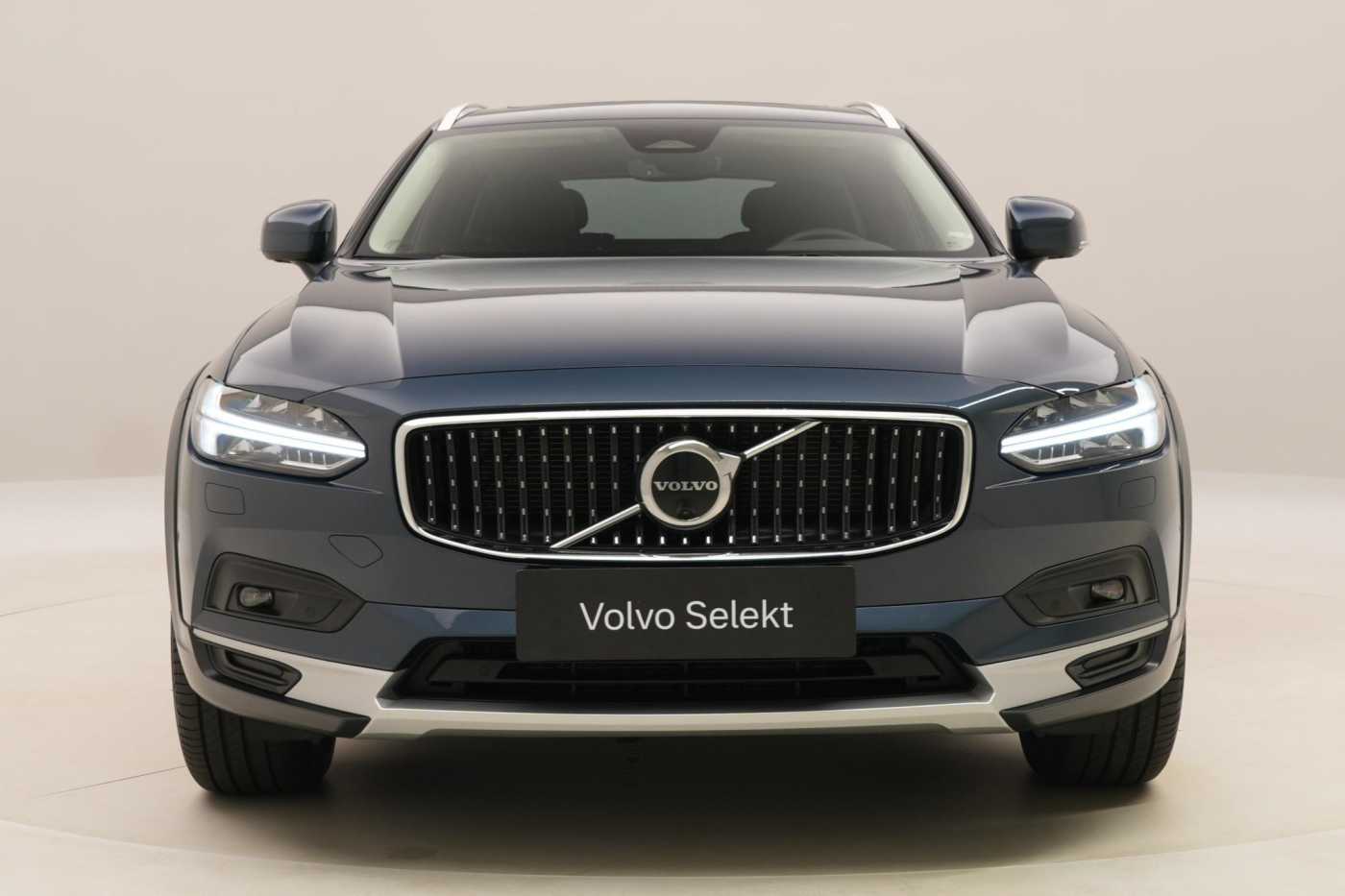 Volvo V90 Cross Country