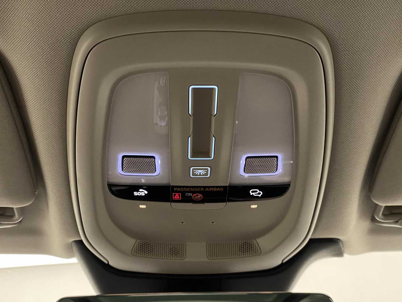 Volvo V90 Cross Country