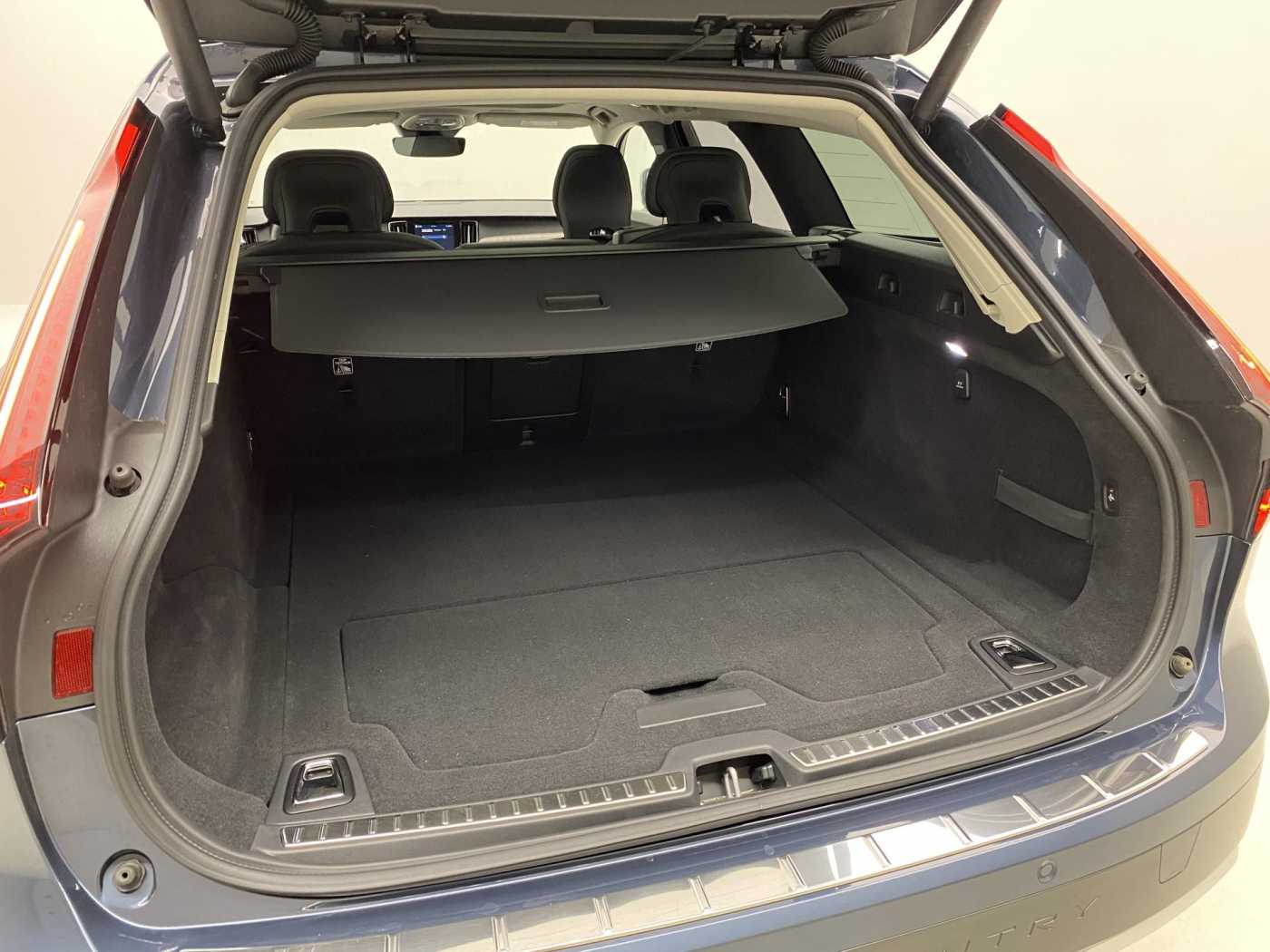 Volvo V90 Cross Country