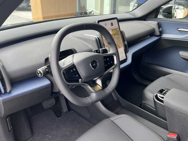Volvo EX30