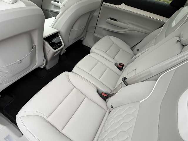 Volvo EX90