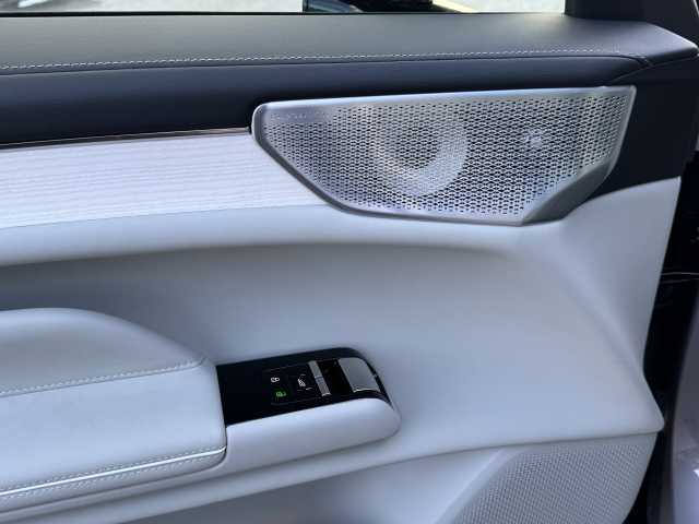 Volvo ES90