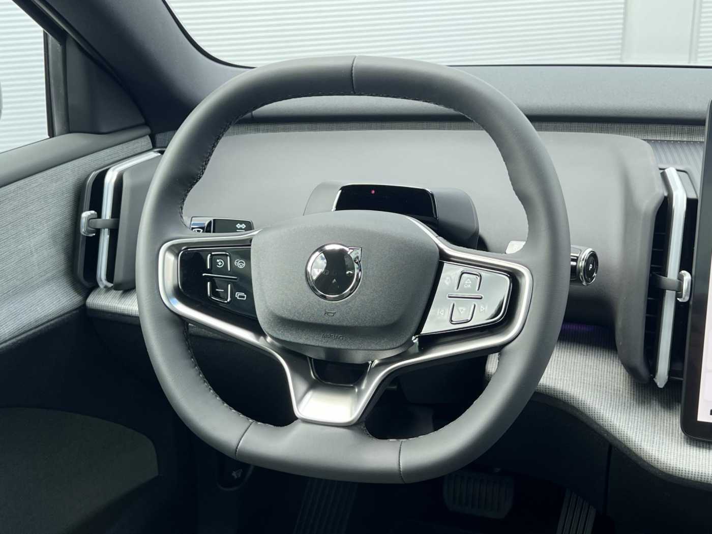 Volvo EX30