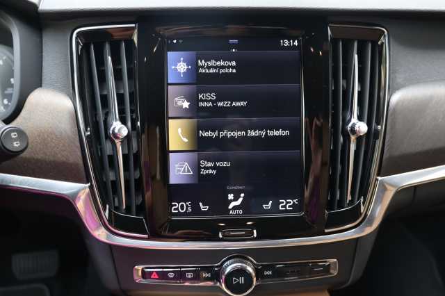 Volvo V90 Cross Country