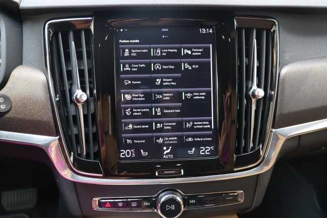 Volvo V90 Cross Country