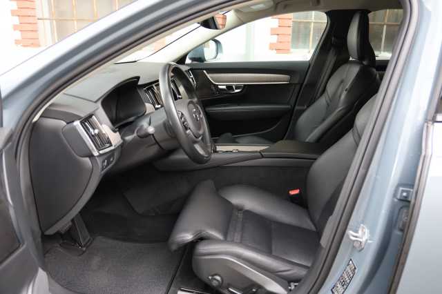 Volvo V90 Cross Country