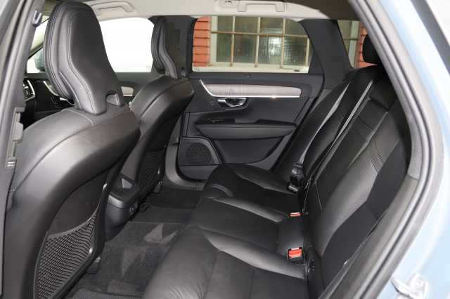 Volvo V90 Cross Country