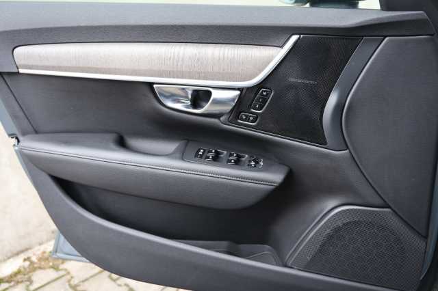 Volvo V90 Cross Country