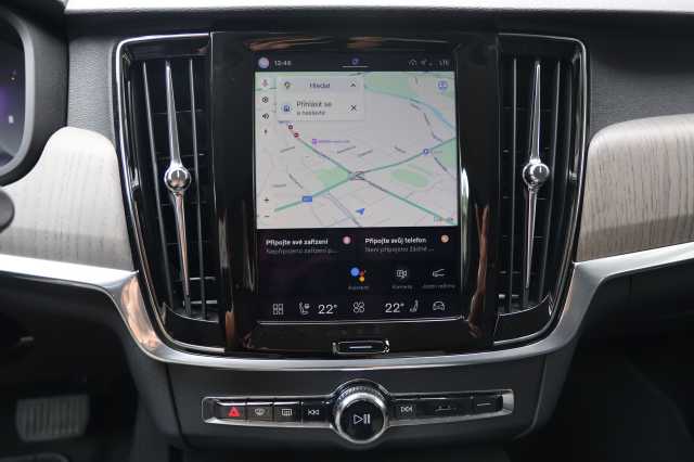 Volvo V90 Cross Country