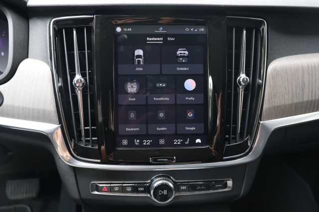 Volvo V90 Cross Country