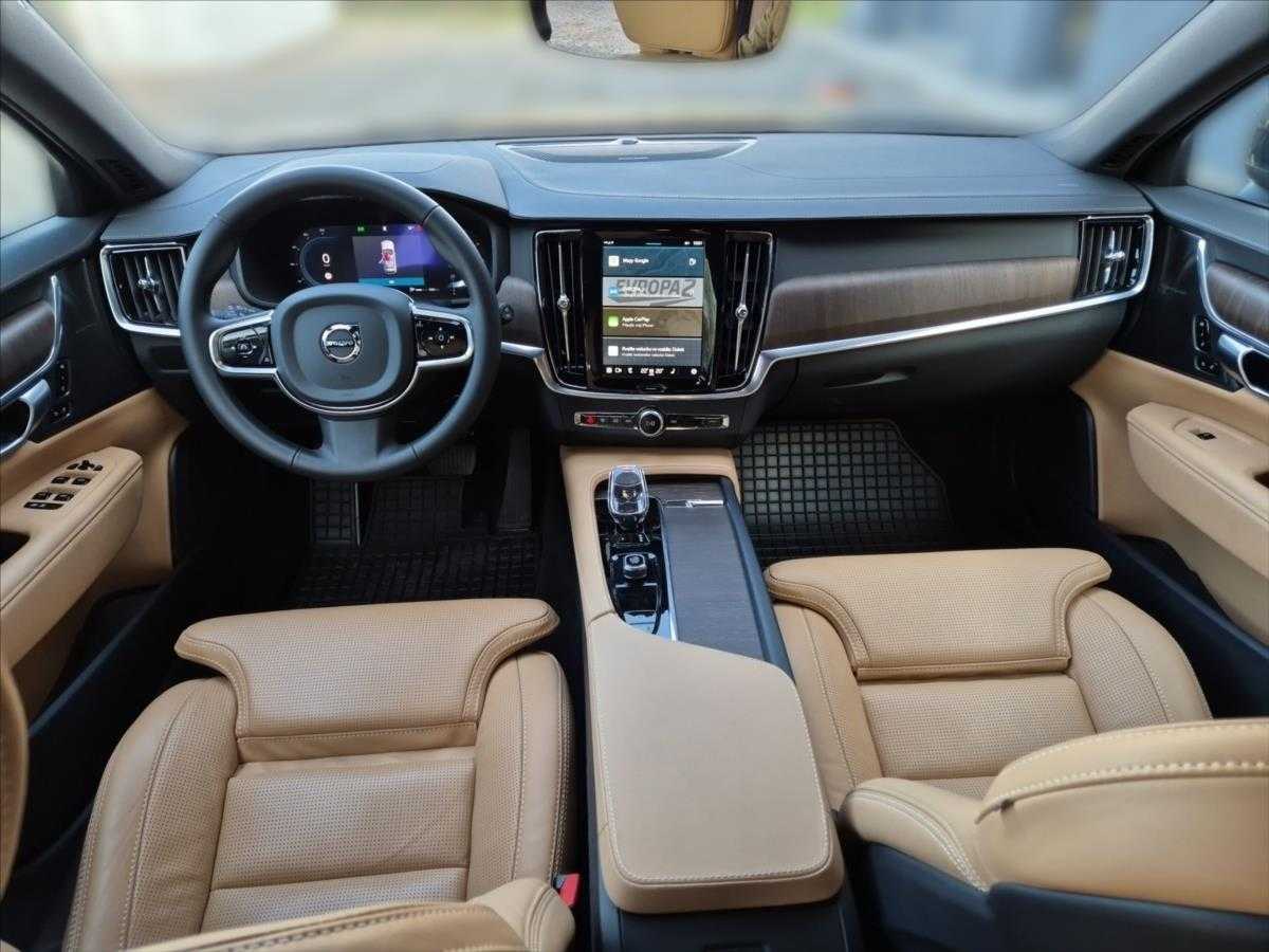 Volvo V90