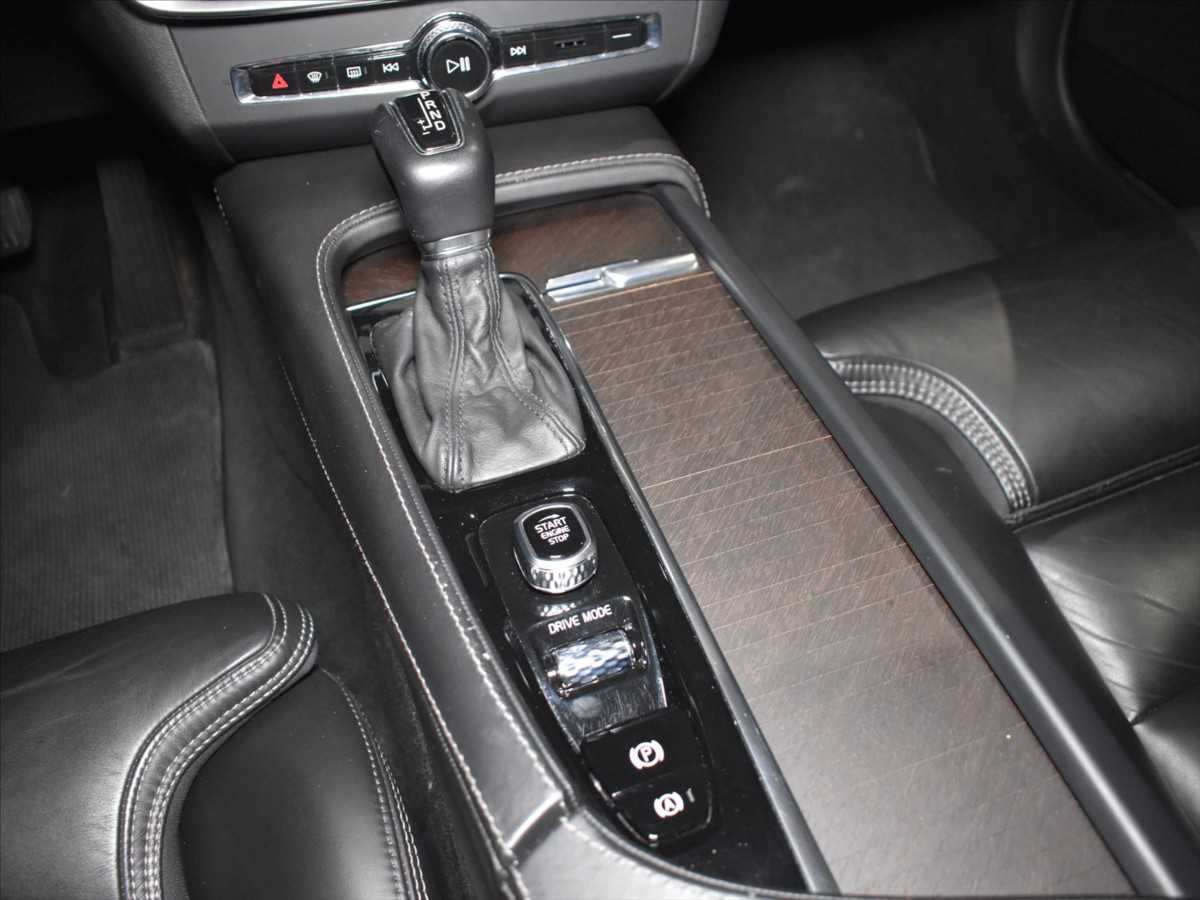 Volvo V90 Cross Country