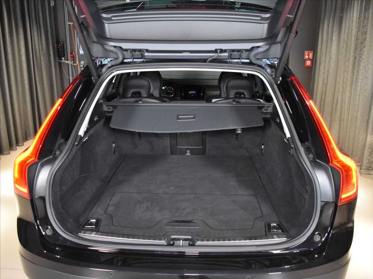 Volvo V90 Cross Country