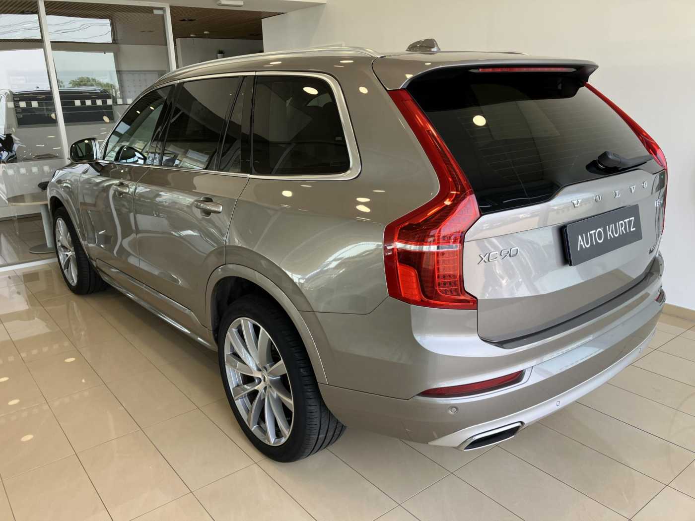 Volvo XC90
