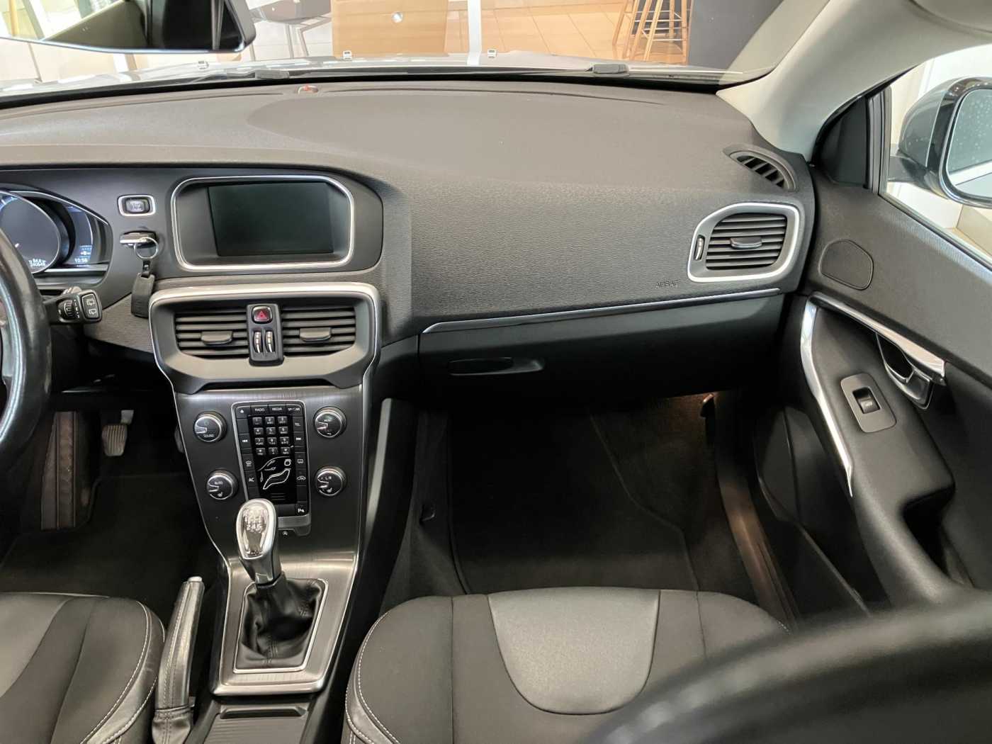Volvo V40