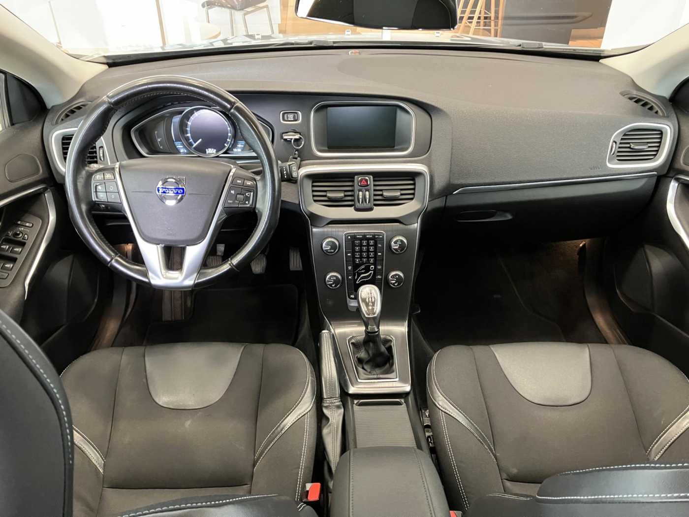 Volvo V40
