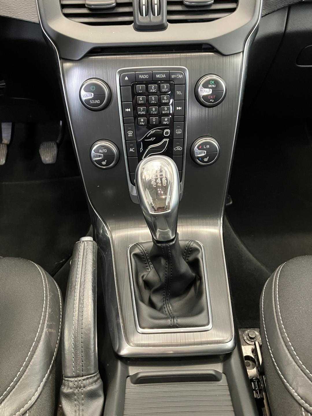Volvo V40