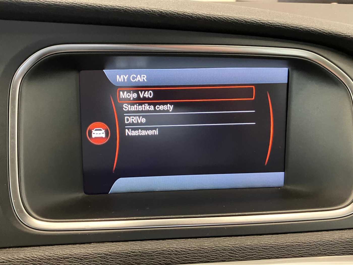 Volvo V40