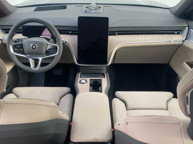 Volvo EX90