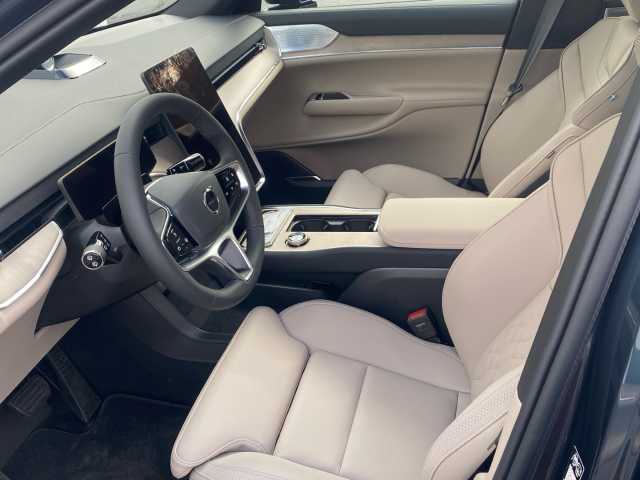 Volvo EX90