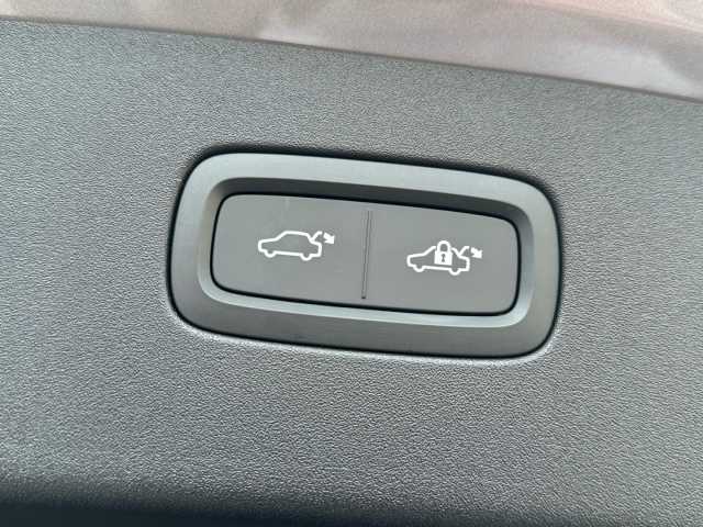 Volvo ES90