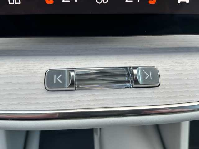 Volvo ES90