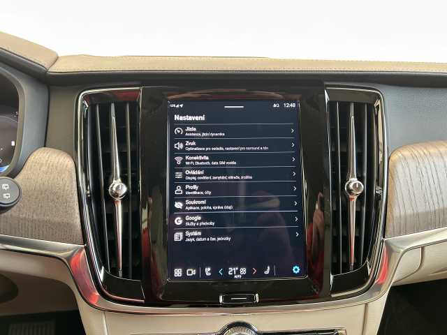 Volvo V90 Cross Country