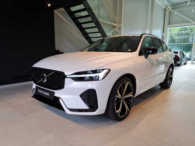 XC60 in Crystal White