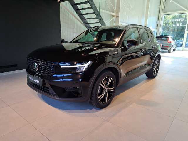 XC40 in Onyx Black