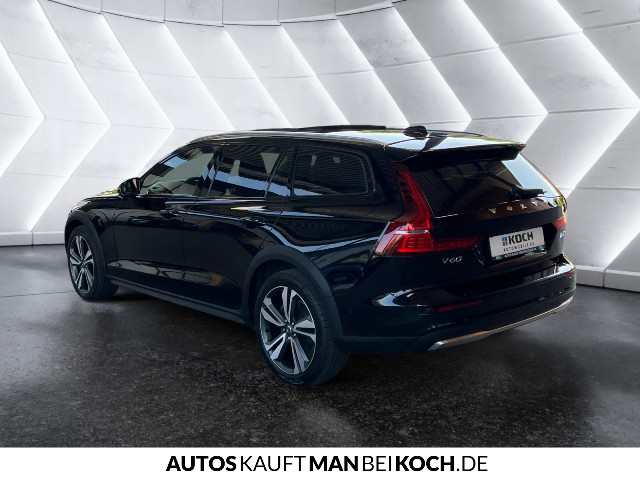 Volvo V60 Cross Country – Bild 3
