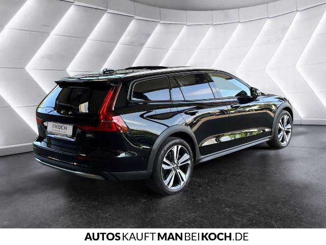 Volvo V60 Cross Country – Bild 4
