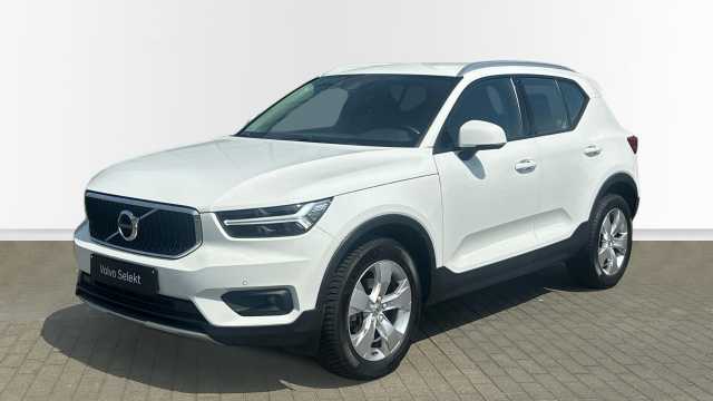 XC40 in Ice White