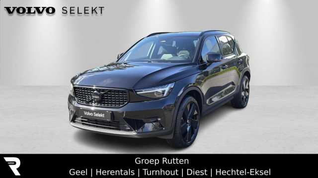 XC40 in Onyx Black