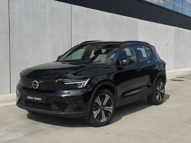 XC40 in Onyx Black