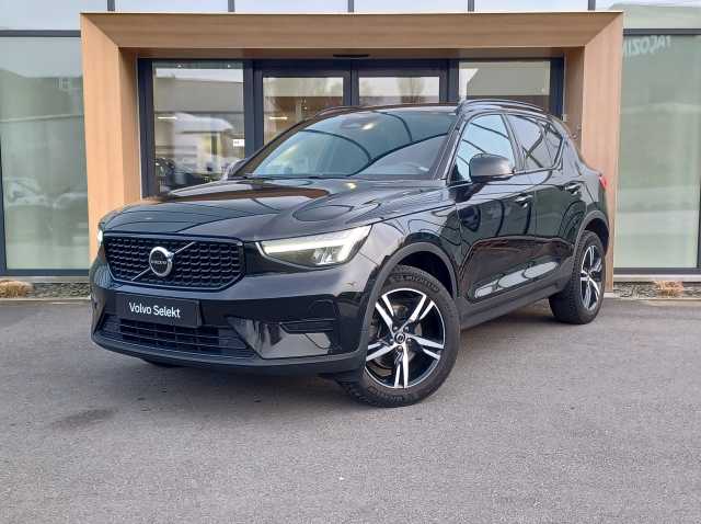 XC40 in Onyx Black