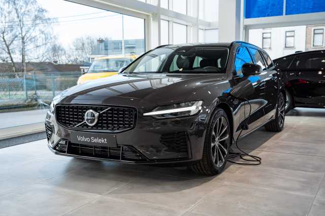 V60 in Platinum Grey