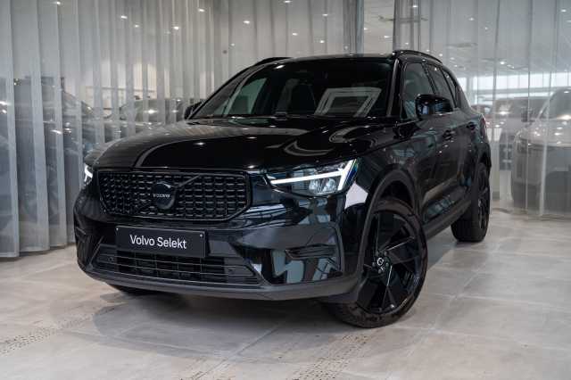 XC40 in Onyx Black