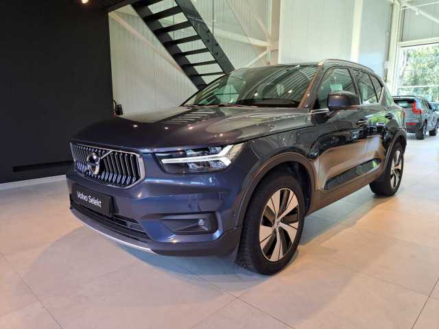 XC40 in Denim Blue