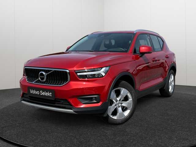 XC40 in Fusion Red