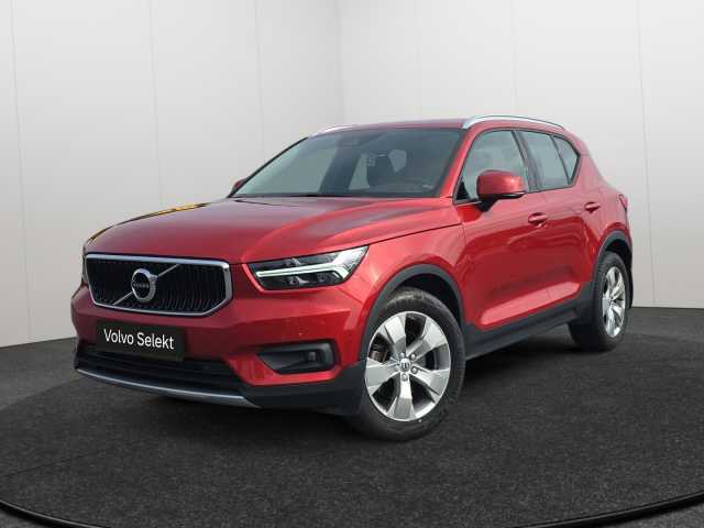 XC40 in Fusion Red