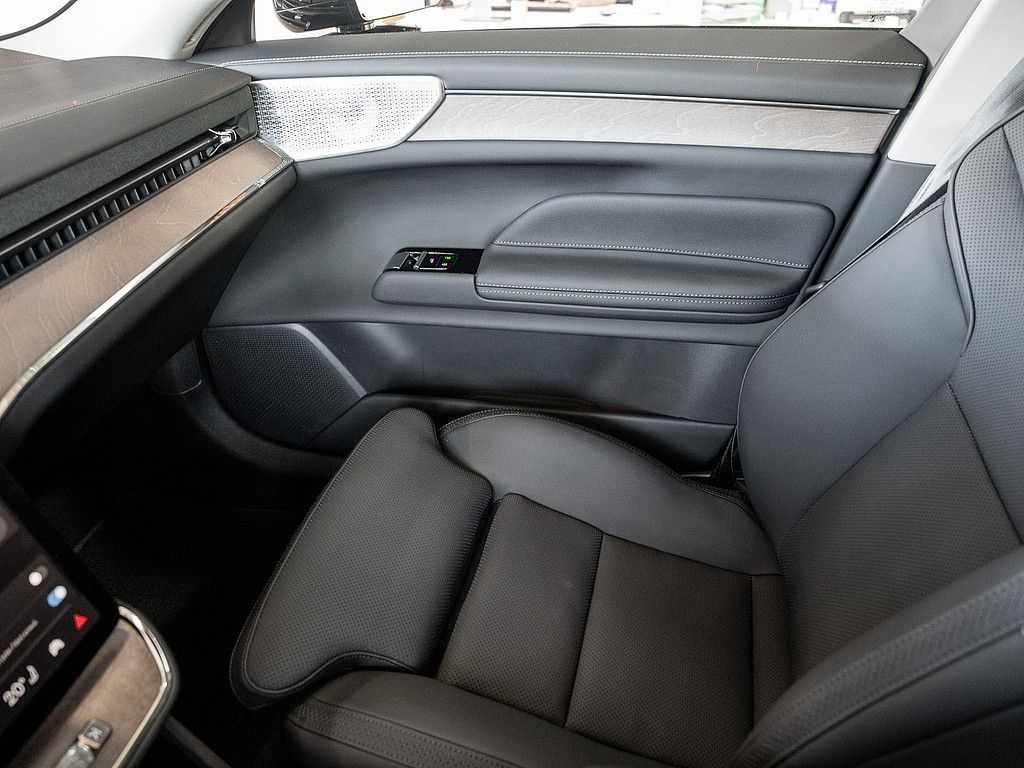 Volvo ES90 – Bild 21