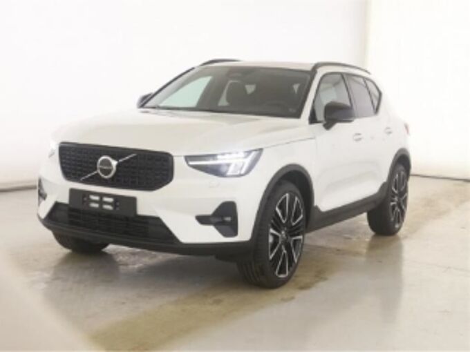 Volvo XC40 Ultimate Dark 2WD B4 EU6d Leder digitales Cockpit Memory Sitze Soundsystem Harma