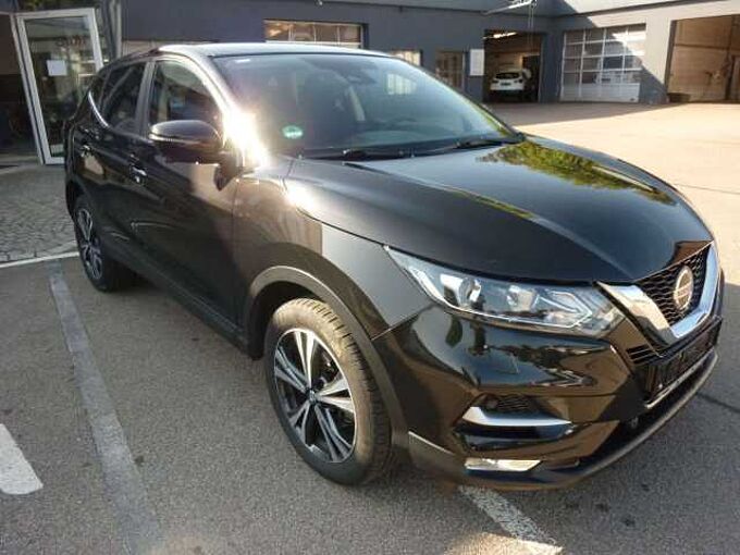 Nissan Qashqai 1,3 DIG-T N-Connecta, Winter