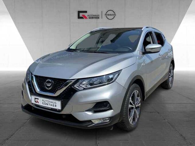 Nissan Qashqai N-Way 1.3 DIG-T  Pano-Navi-Winterpkt.