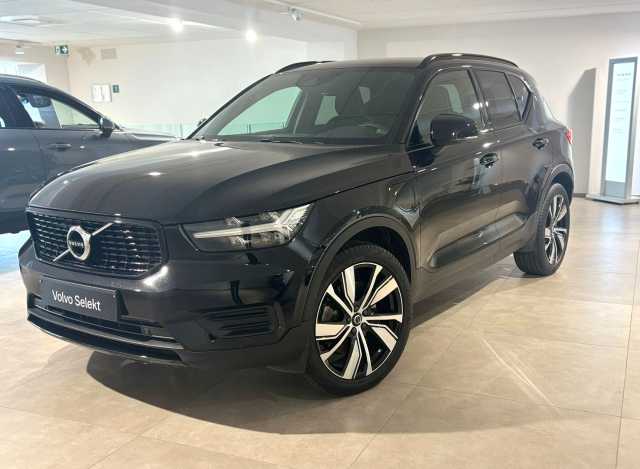 XC40 in Onyx Black