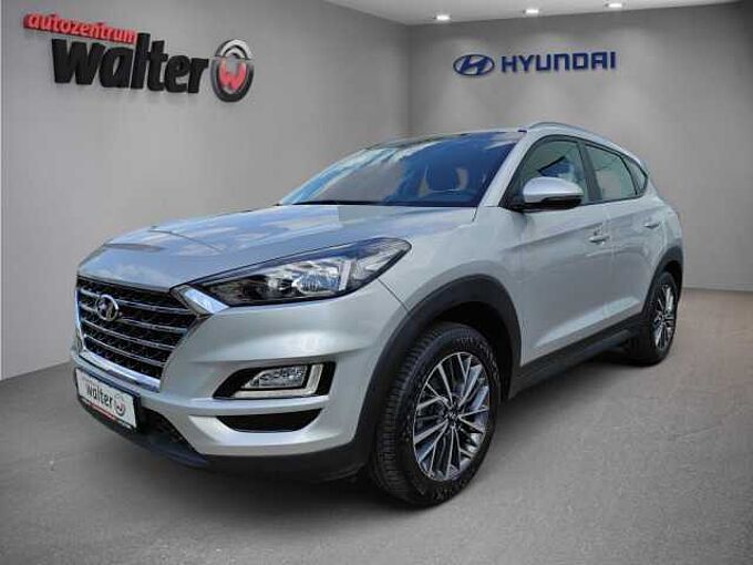 Hyundai Tucson Advantage 2WD 1.6L Navigation, Sitzheizung, Lenkradheizung