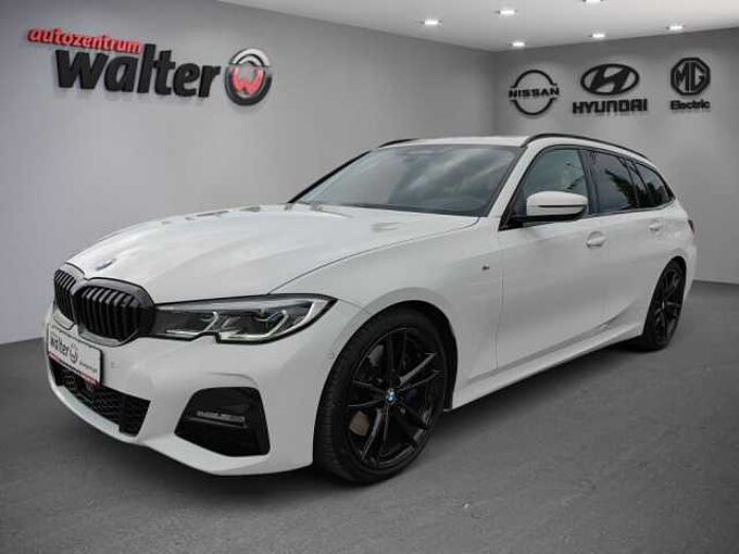 BMW 330i Touring 2.0L M-Paket, Panoramadach, Business-Paket Professional