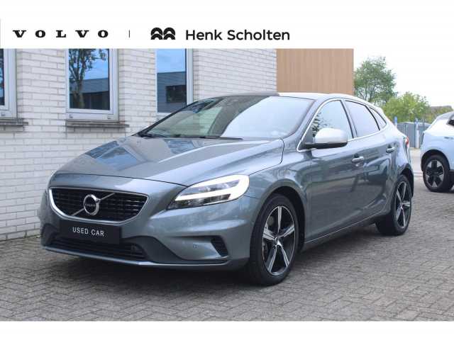V40 in Osmium Grey